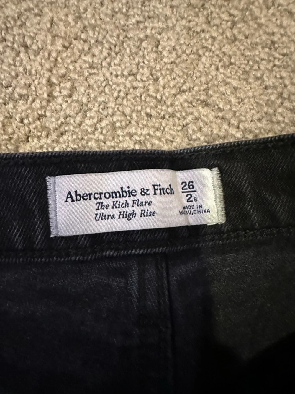 Abercrombie & Fitch great size
